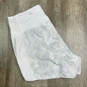 lululemon High Rise Running Shorts Size 4
